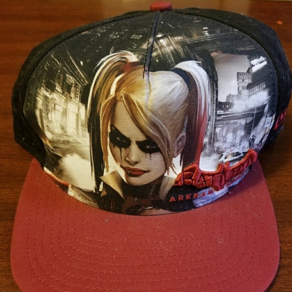 DC Comics Harley Quinn beanie, snapback, and cap - Picture 2 of 5